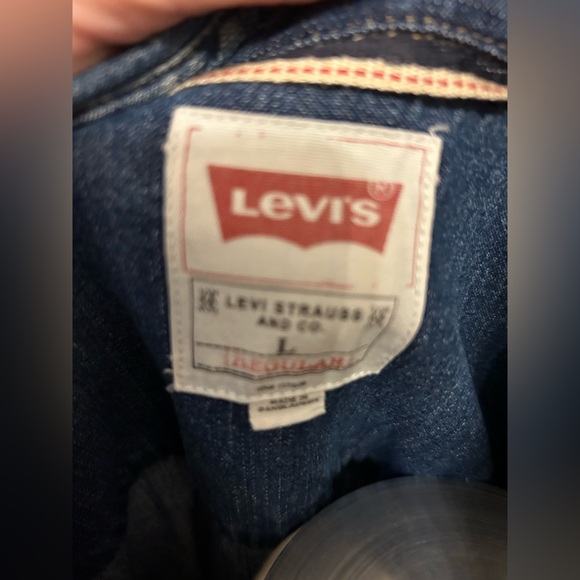 LEVI STRAUSS & Co., Inc Dual Pocket Western Button Down Denim Shirt, Sz L - Picture 4 of 9
